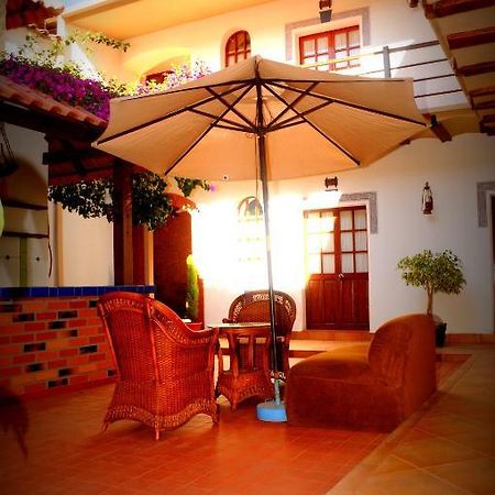 La Escondida Hostal Sucre Esterno foto